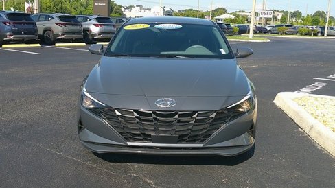 Certified 2023 Hyundai Elantra SEL w/ Convenience Package image 17