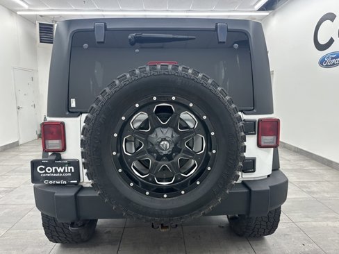 Used 2013 Jeep Wrangler Unlimited Sport image 3