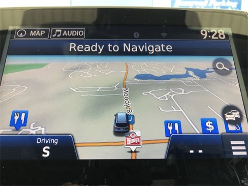 Used 2017 Honda Pilot Touring image 2