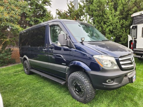Used 2016 Mercedes-Benz Sprinter 2500 image 1