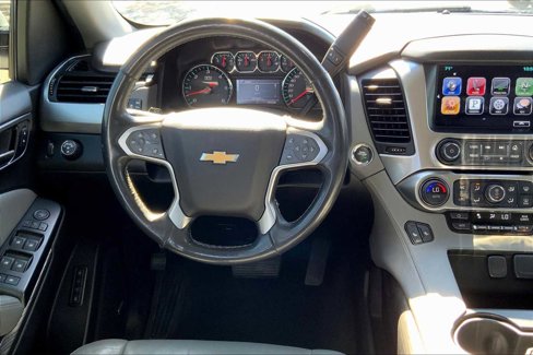 Used 2016 Chevrolet Suburban LT w/ Luxury Package image 5