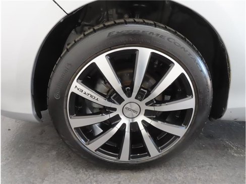 Used 2015 Toyota Yaris L image 23