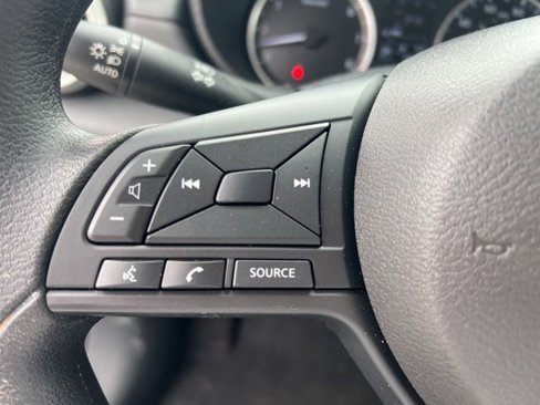 Used 2024 Nissan Versa S w/ S Plus Package image 28