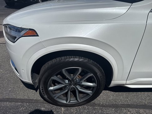 Used 2018 Volvo XC90 T5 Momentum w/ Convenience Package image 4
