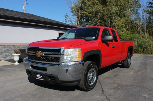 Used 2013 Chevrolet Silverado 2500 W/T w/ Snow Plow Prep Package image 11