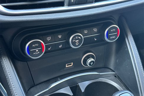 Used 2018 Alfa Romeo Stelvio Sport w/ Cold Weather Package image 23