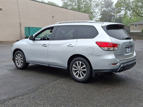 Used 2014 Nissan Pathfinder SV image 7