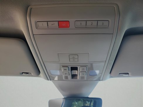 Used 2019 Volkswagen Atlas SEL R-Line image 41