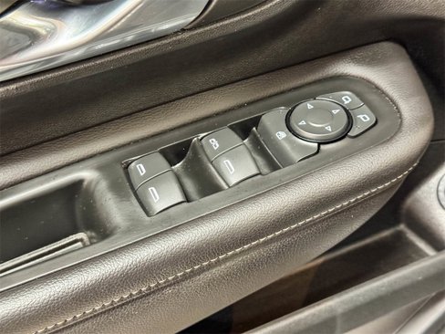 Certified 2022 GMC Terrain SLE w/ Driver Convenience Package image 40