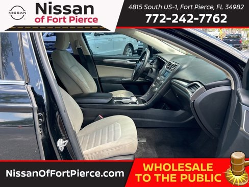 Used 2017 Ford Fusion S image 31