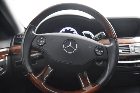 Used 2008 Mercedes-Benz S 550 4MATIC image 16