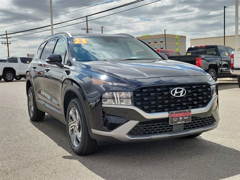 Used 2023 Hyundai Santa Fe SEL image 2