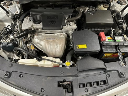 Used 2014 Toyota Camry SE image 44