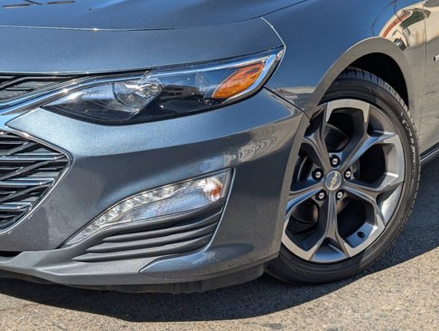 Used 2020 Chevrolet Malibu LT w/ Leather Package image 10