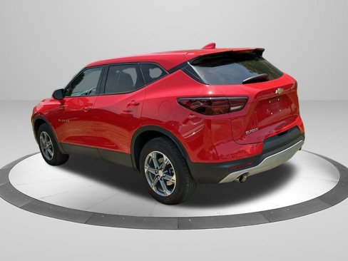 Used 2023 Chevrolet Blazer LT image 7
