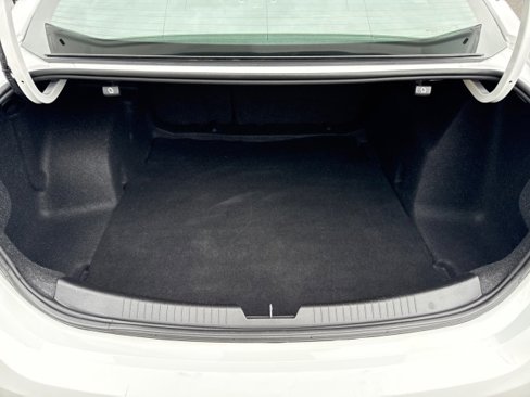 Used 2020 Chevrolet Malibu LT image 29
