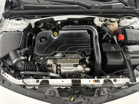 Used 2023 Chevrolet Malibu LT image 11