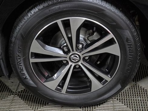 Certified 2023 Nissan Sentra SV image 10