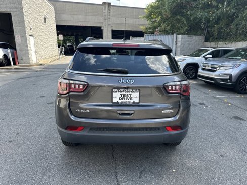 Used 2018 Jeep Compass Latitude w/ Cold Weather Group image 7