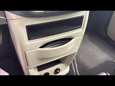 Used 2019 Dodge Grand Caravan SE image 22