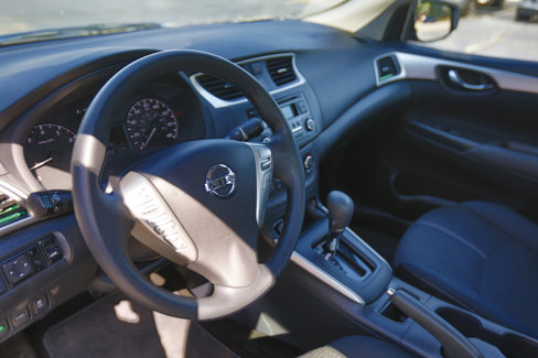 Used 2017 Nissan Sentra SR image 4