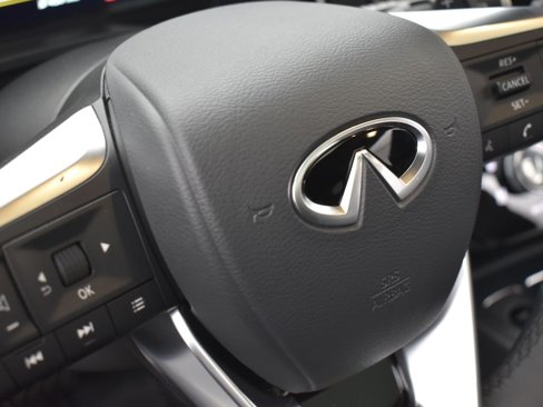 New 2026 INFINITI QX60 Luxe w/ Family Package image 13