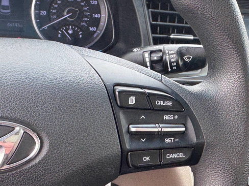 Used 2020 Hyundai Elantra SE image 11