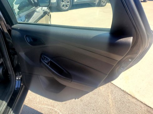 Used 2012 Ford Focus SE image 7