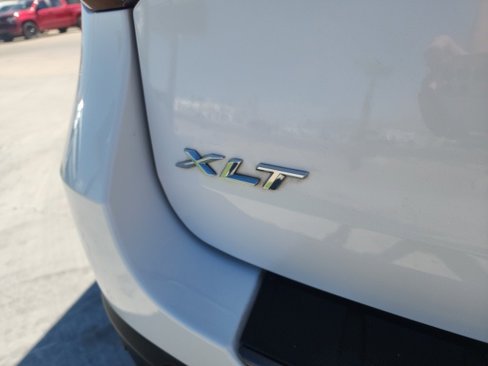 Used 2022 Ford Explorer XLT w/ Equipment Group 202A image 12