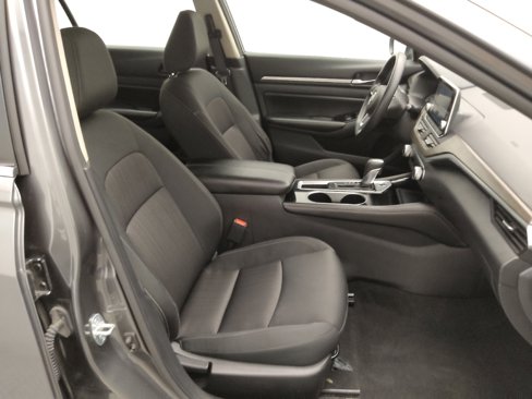 Used 2023 Nissan Altima 2.5 SV image 21