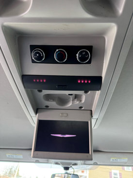Used 2012 Chrysler Town & Country Touring-L w/ Entertainment Group #2 image 21