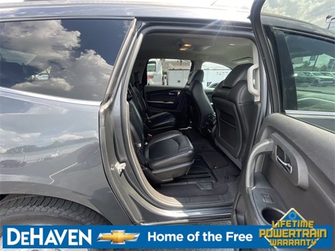 Used 2010 Chevrolet Traverse LT w/ Personal Connectivity Package image 24