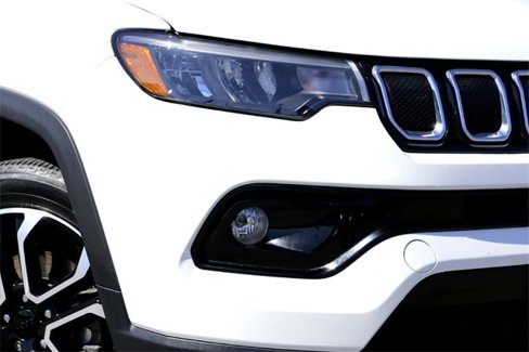 Used 2022 Jeep Compass Limited image 3