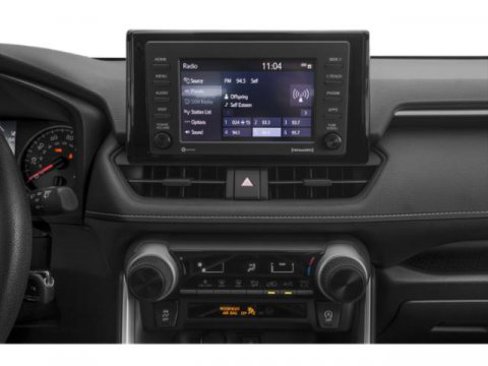 Used 2022 Toyota RAV4 LE image 13