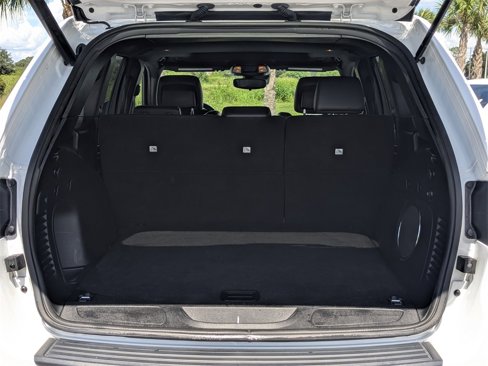 Used 2021 Jeep Grand Cherokee Laredo X image 13