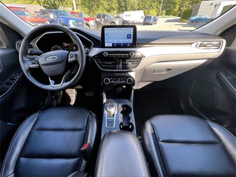 Used 2022 Ford Escape SEL image 16