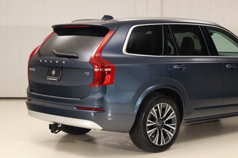 Used 2022 Volvo XC90 T5 Momentum w/ Advanced Package image 16