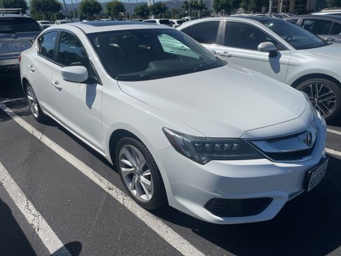 Used 2017 Acura ILX image 2
