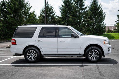 Used 2017 Ford Expedition XLT image 4