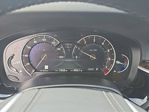 Used 2019 BMW 530i w/ Convenience Package image 10