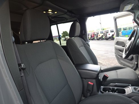 Used 2019 Jeep Wrangler Unlimited Sport S image 39