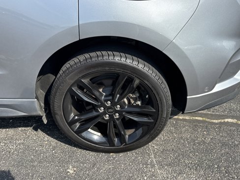 Certified 2020 Ford Edge ST w/ Equipment Group 401A image 5