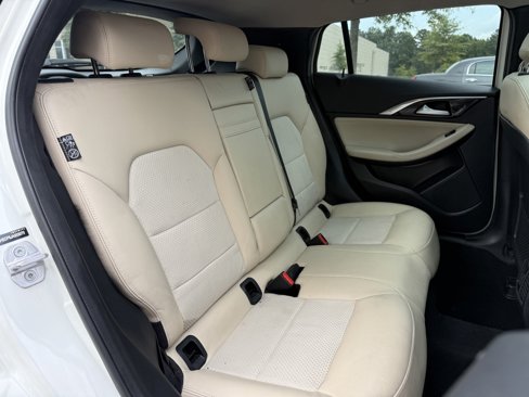 Used 2018 INFINITI QX30 image 44