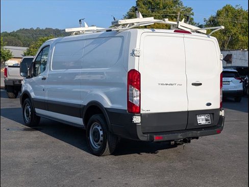 Used 2015 Ford Transit 250 130 Low Roof image 3