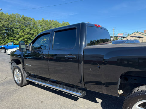 Used 2011 Chevrolet Silverado 2500 LTZ w/ Suspension Package, Off-Road image 7