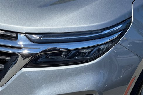 Used 2023 Chevrolet Equinox LT image 49