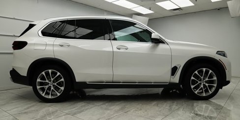 Used 2025 BMW X5 xDrive40i w/ Climate Comfort Package image 10