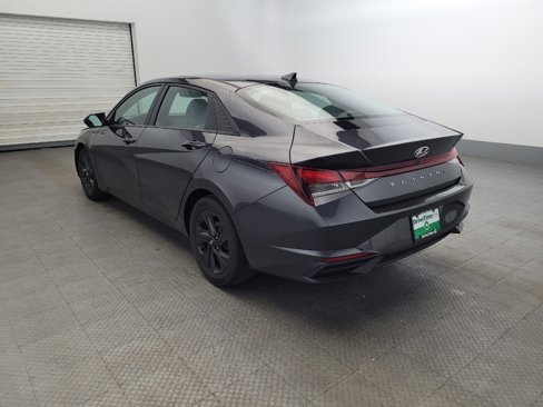 Used 2023 Hyundai Elantra SEL image 5
