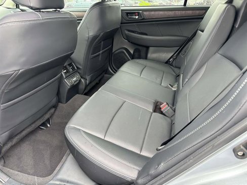 Used 2018 Subaru Outback 2.5i Limited image 8