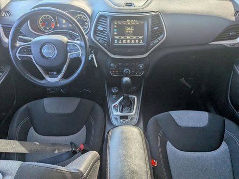 Used 2014 Jeep Cherokee Latitude w/ Cold Weather Group image 17